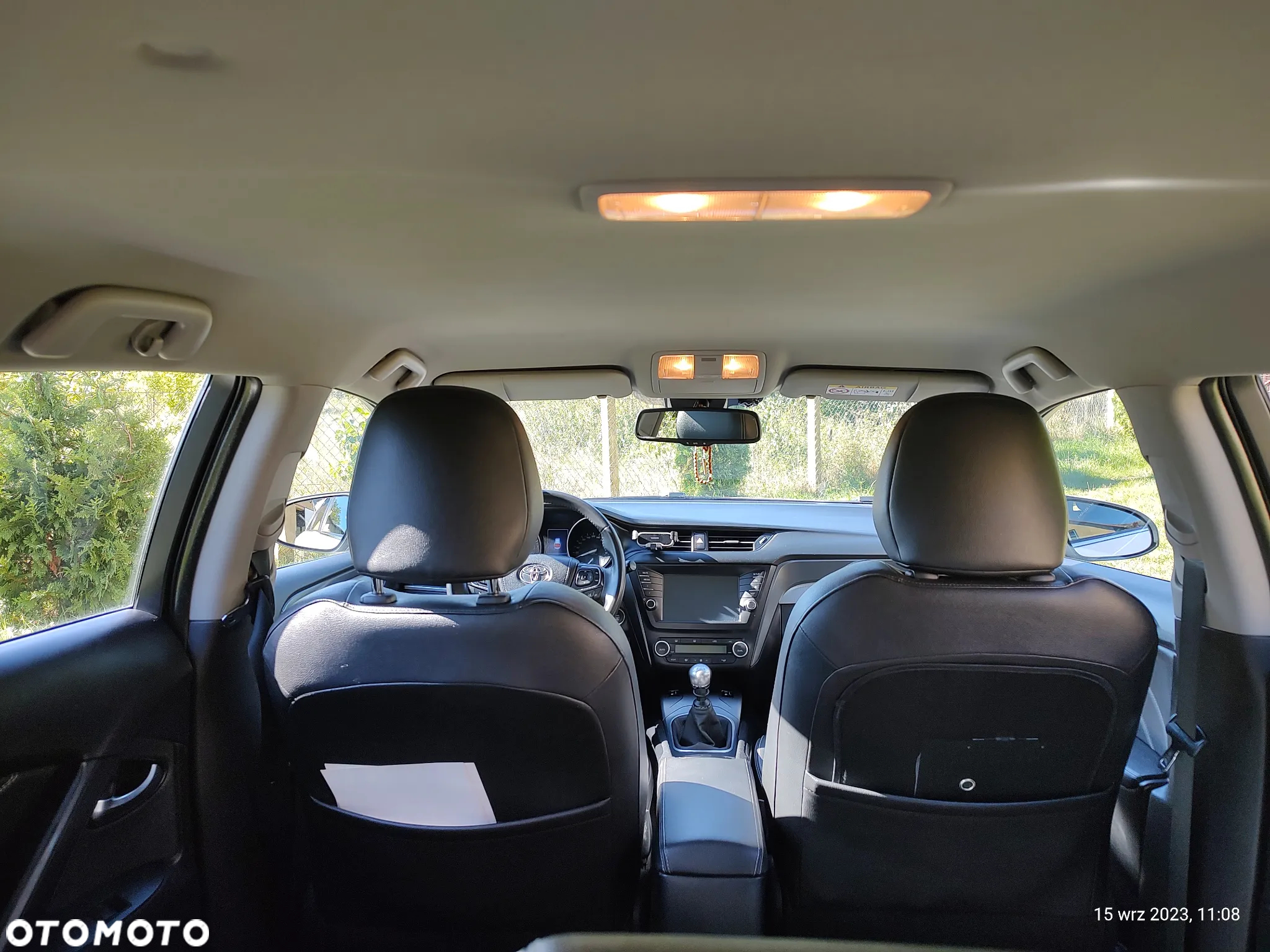 Toyota Avensis 1.8 Premium - 10