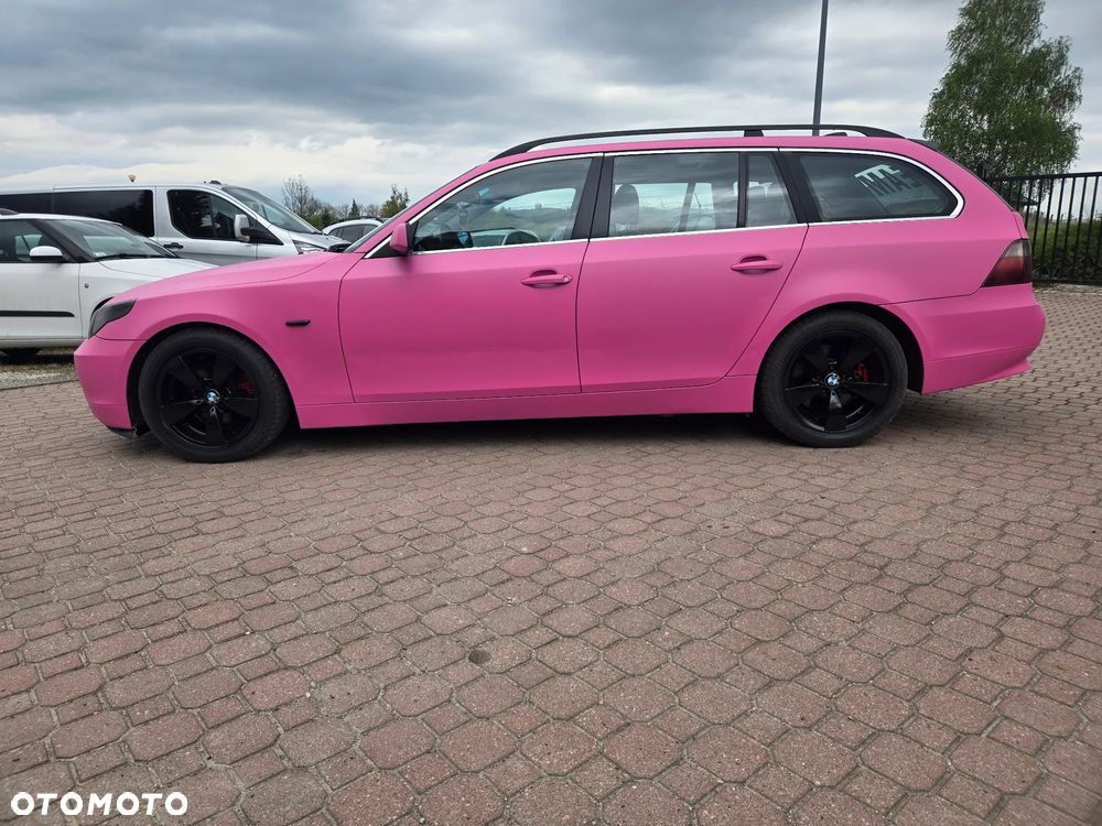 BMW Seria 5 525i Touring - 11