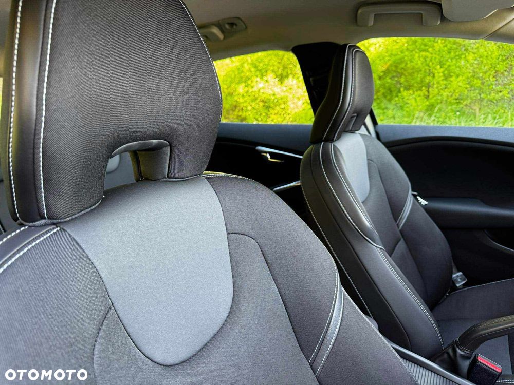 Volvo V40 - 5