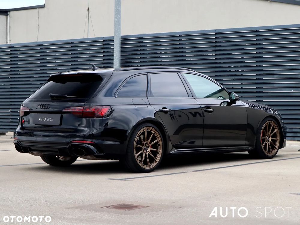 Audi RS4 Avant TFSI Quattro Tiptronic - 8