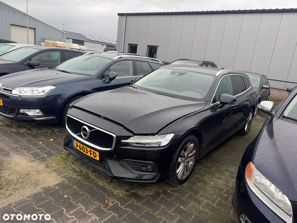 Volvo V60 B4 B Geartronic Momentum Pro