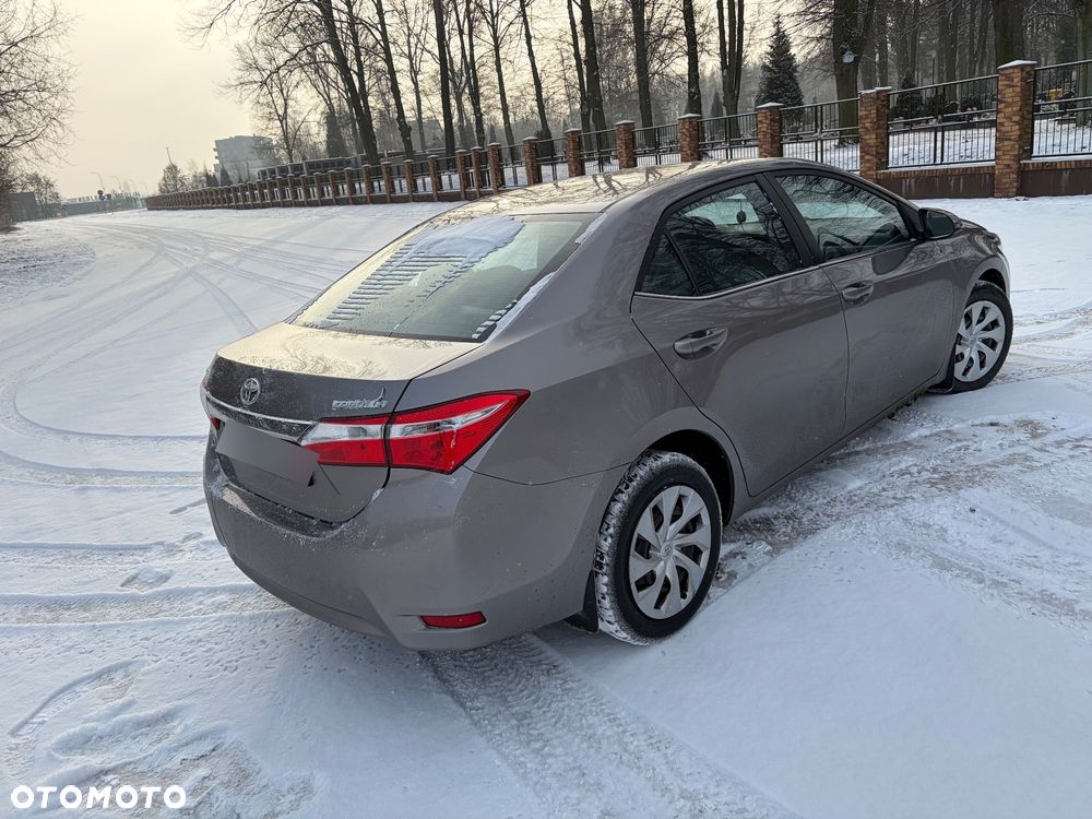 Toyota Corolla 1.4 D-4D Premium EU6 - 4