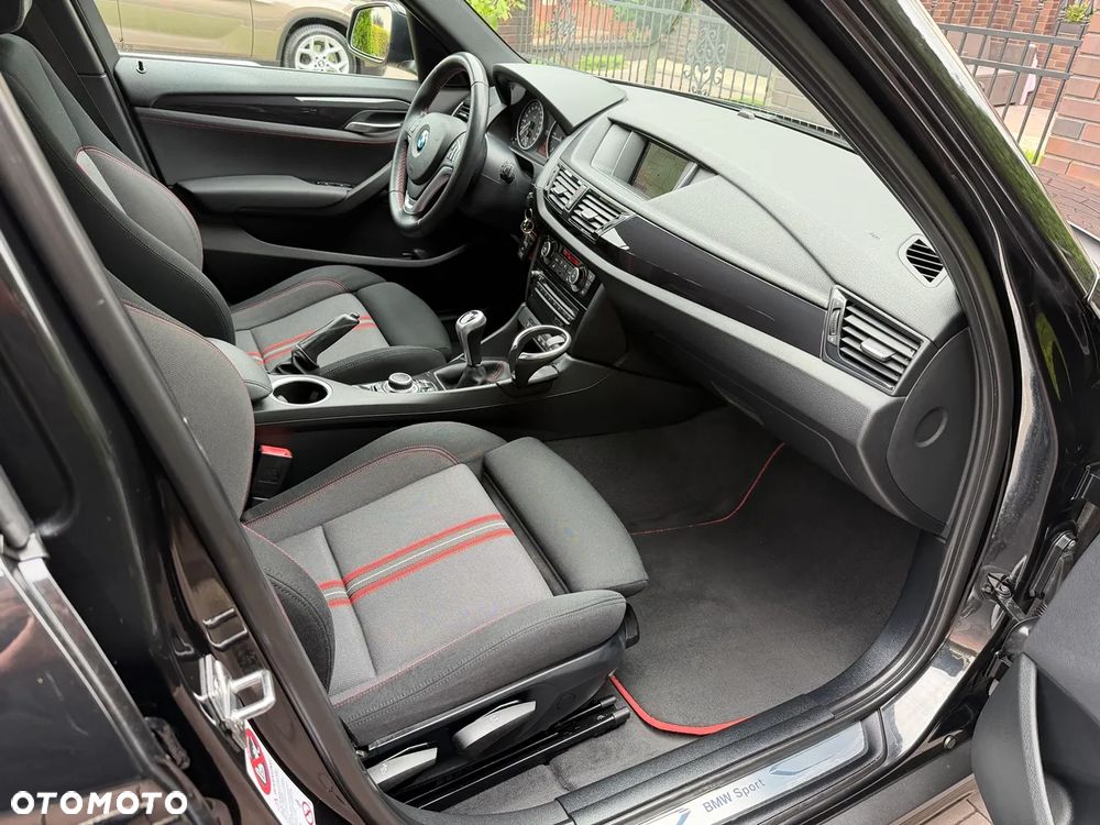 BMW X1 xDrive20d Sport Line - 23