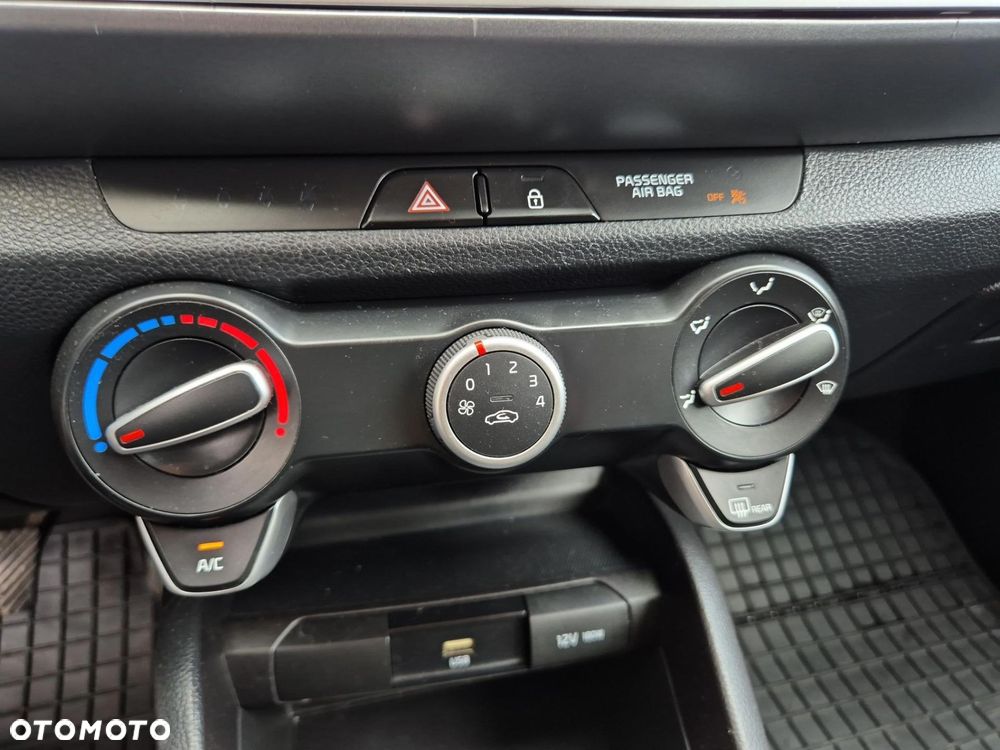 Kia Stonic 1.2 M - 22