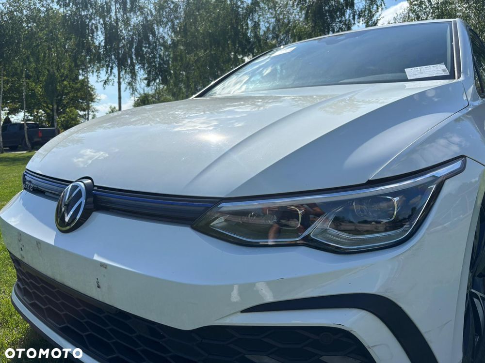 Volkswagen Golf - 10