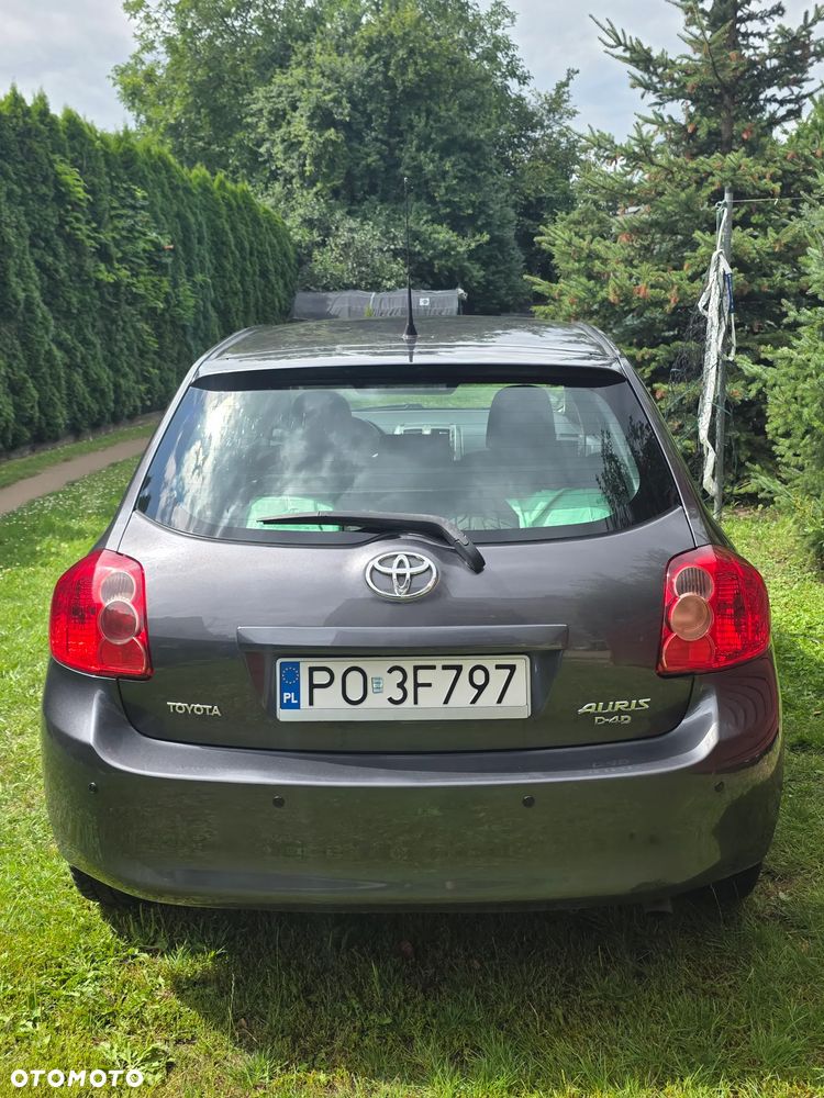 Toyota Auris 2.0 D-4D Luna - 3