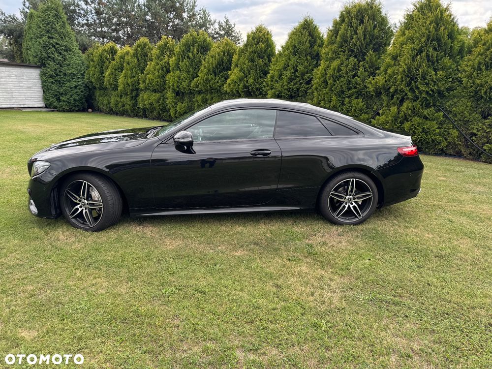 Mercedes-Benz Klasa E 220 d 4-Matic 9G-TRONIC - 2