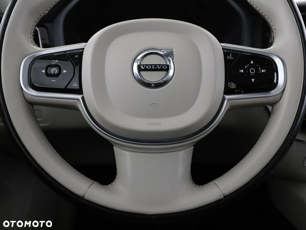 Volvo XC 60 - 23