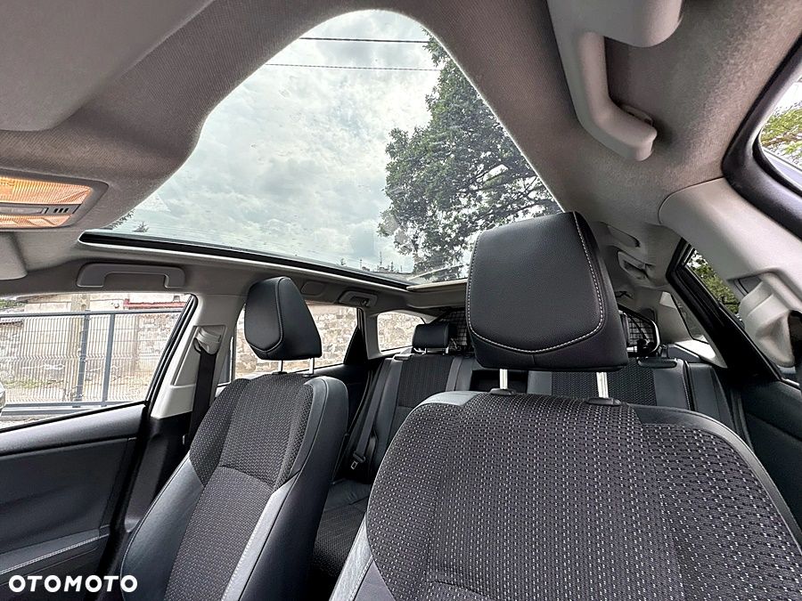 Toyota Auris 2.0 D-4D Executive - 35