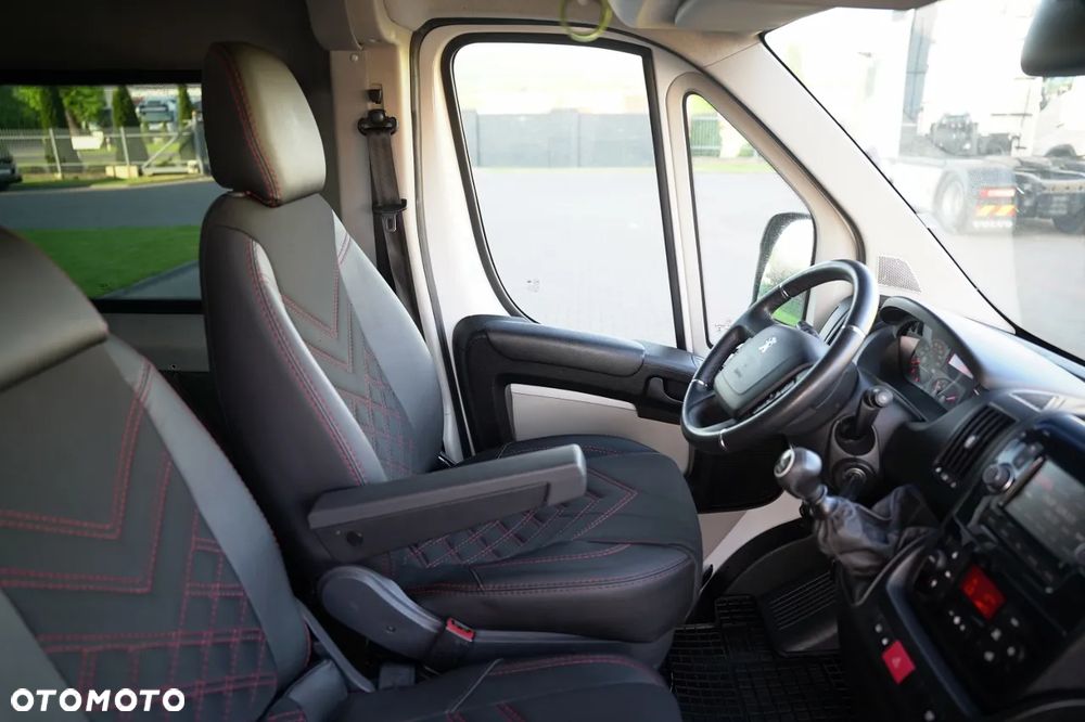 Peugeot BOXER /  9 OSOBOWY /  BLASZAK / FURGON / BOGATE WYPOSAŻENIE / - 25