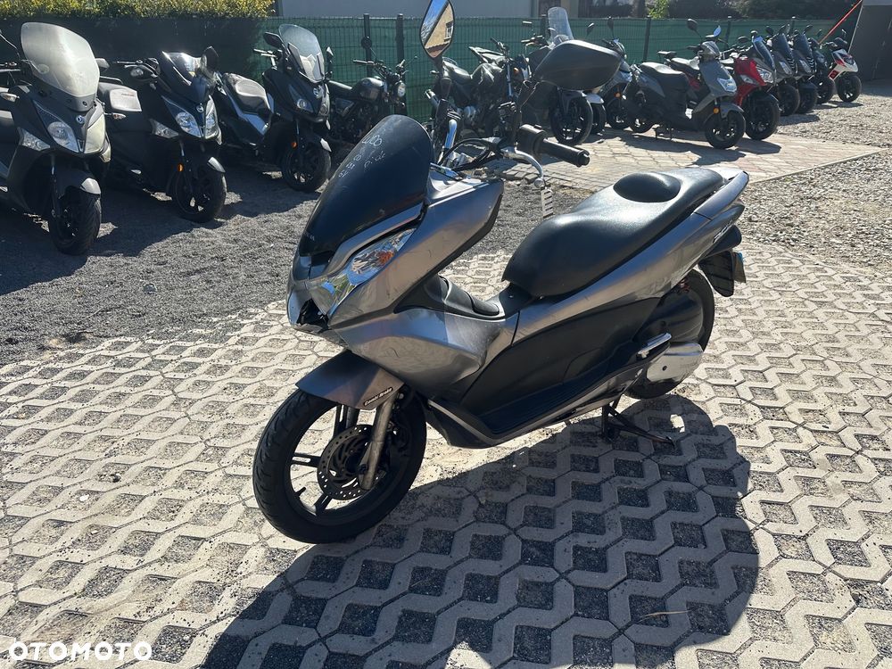 Honda PCX - 1