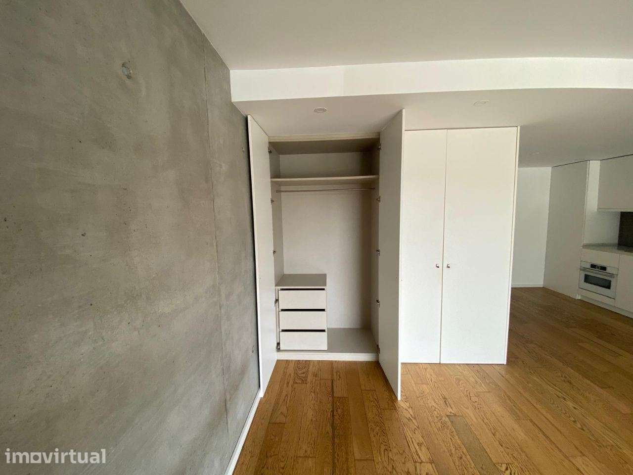 Magnífico T0, c/ L. de Garagem e varanda, 1.ª linha de mar, praia a... - Grande imagem: 5/16