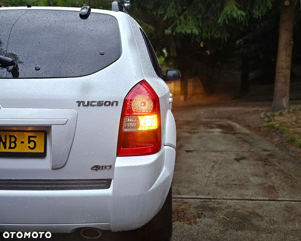 Hyundai Tucson 2.0 4WD GLS - 22