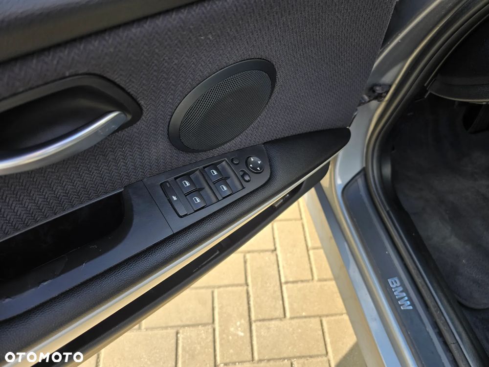 BMW Seria 3 - 23