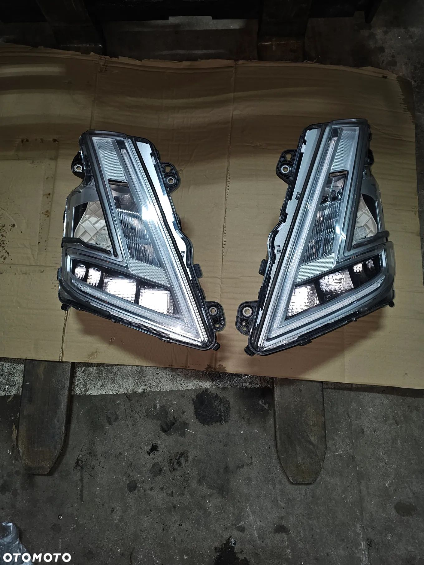 LAMPY REFLEKTORY FULL LED VOLVO FH 5 24056515 24056514 - 1