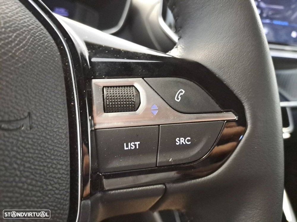 Peugeot e-2008 54 kWh Allure - 17