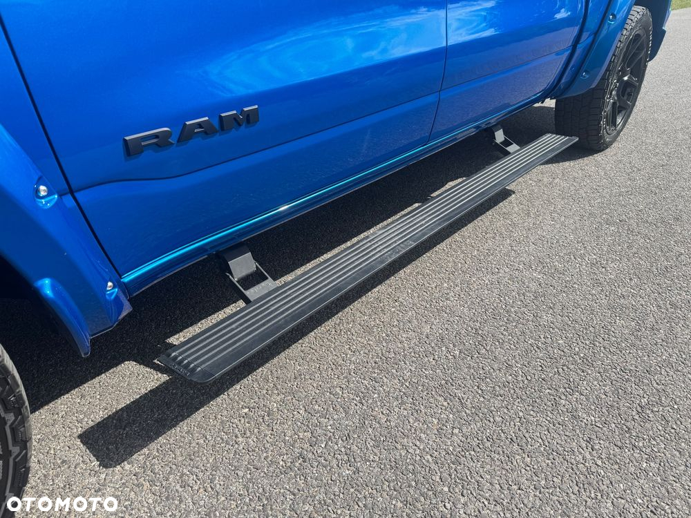 Dodge RAM 1500 5.7 4x4 - 11