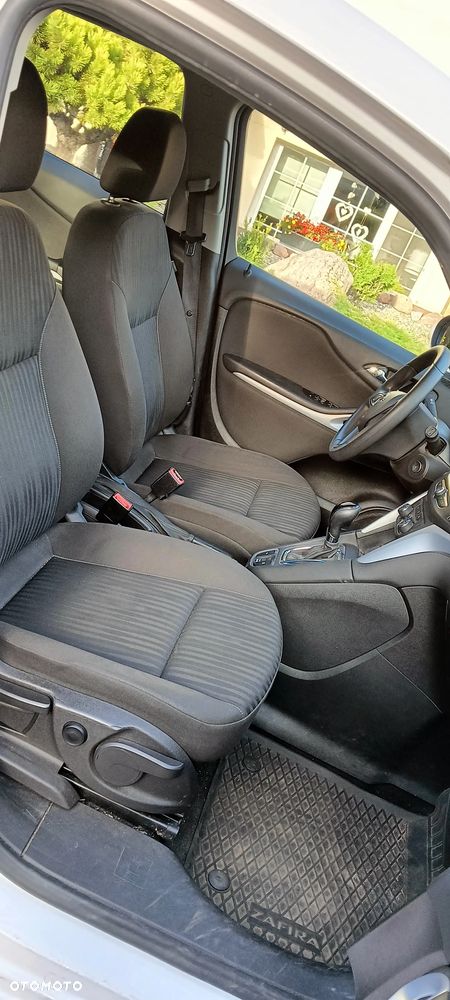 Opel Zafira - 6