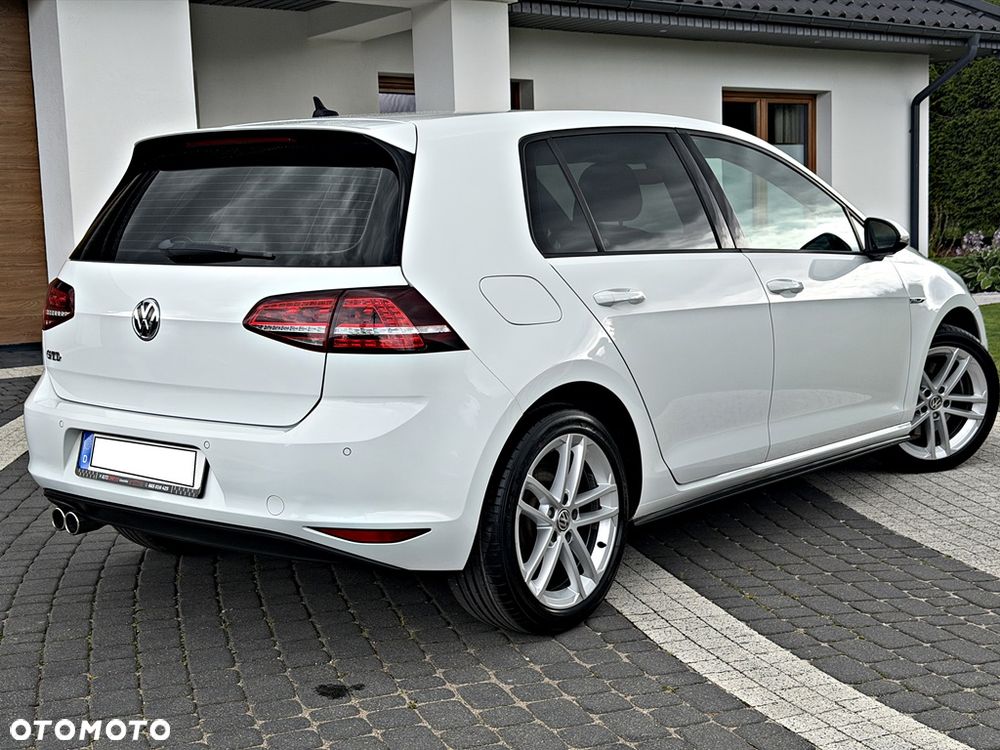 Volkswagen Golf GTD (BlueMotion Technology) - 11