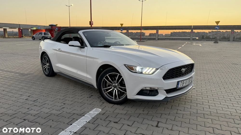 Ford Mustang Cabrio 2.3 Eco Boost - 25