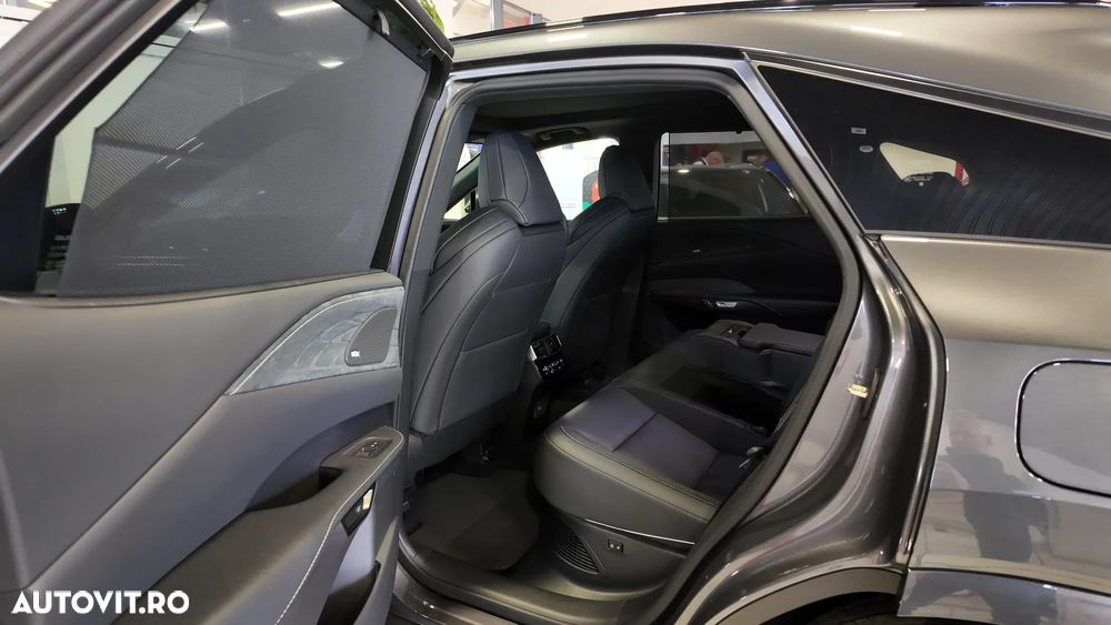 Lexus Seria RX - 35