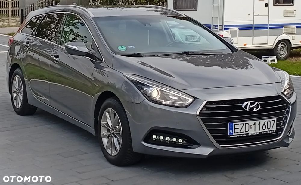 Hyundai i40 Kombi 1.7 CRDi Premium - 4