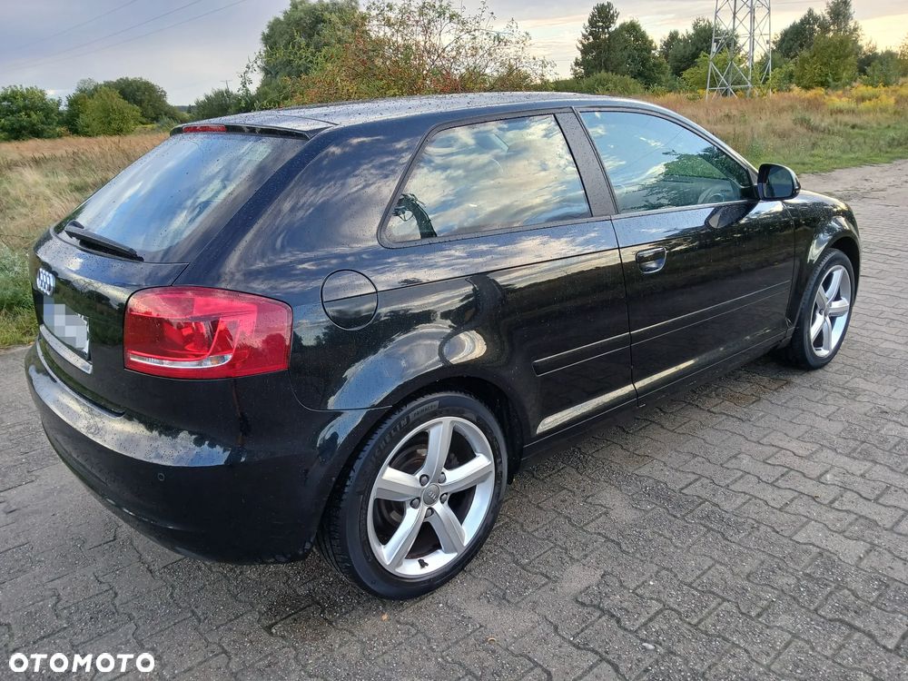 Audi A3 3-drzwiowe 1.4 TFSI S line Sportpaket - 2