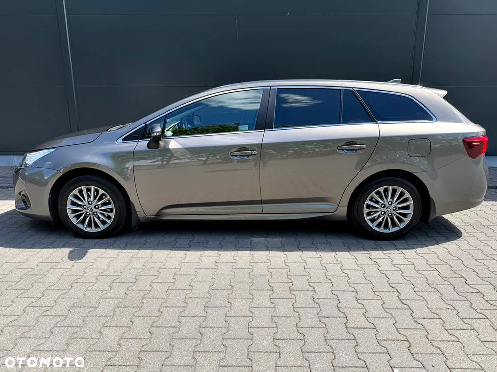 Toyota Avensis - 7