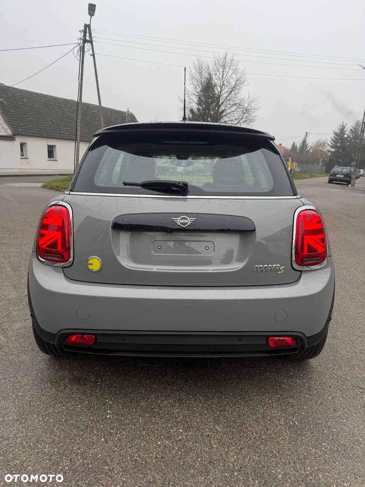 MINI Cooper SE Essential Trim - 4