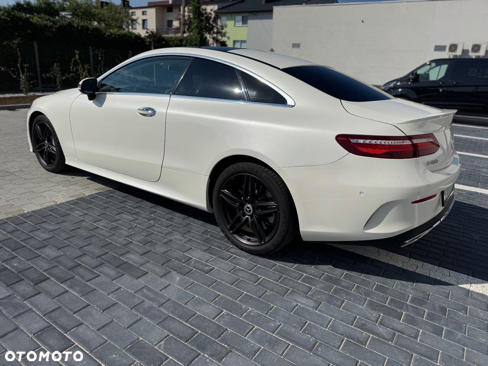 Mercedes-Benz Klasa E 400 4Matic 9G-TRONIC AMG Line - 17