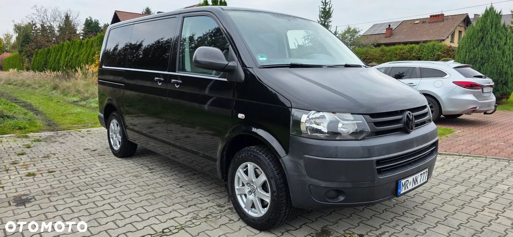 Volkswagen Caravelle - 3