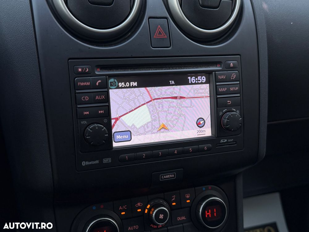 Nissan Qashqai 1.5 DCI TEKNA - 11