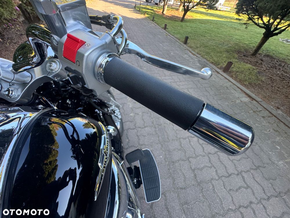 Suzuki VL 1500 Intruder LC - Boulevard C90 - 21