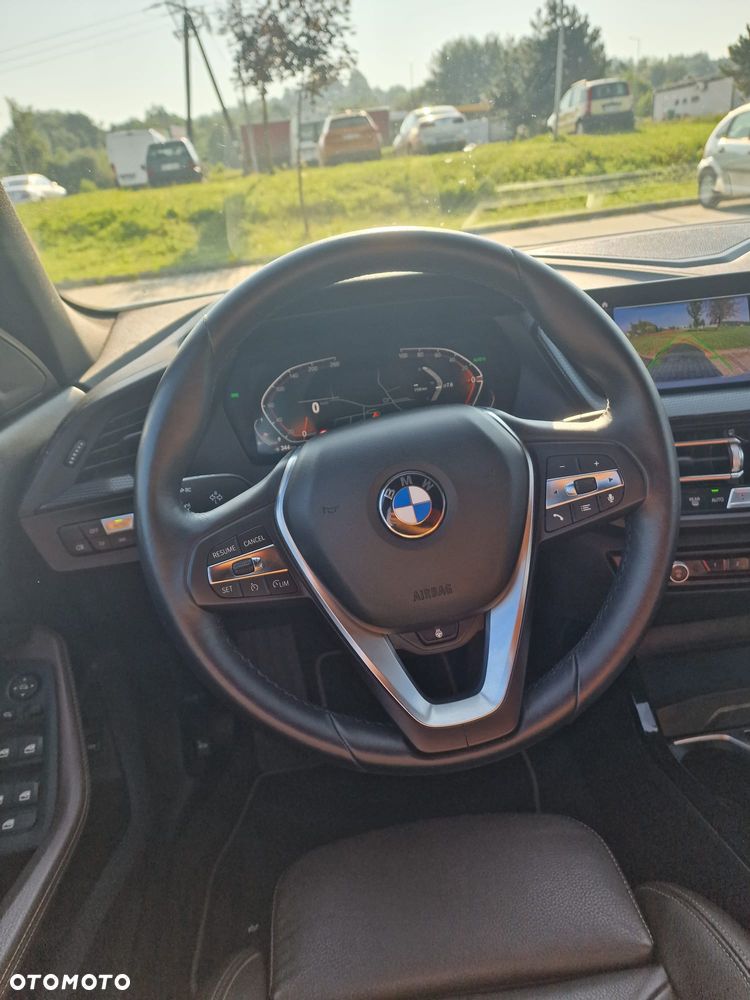 BMW Seria 1 120i Edition Colorvision - 25