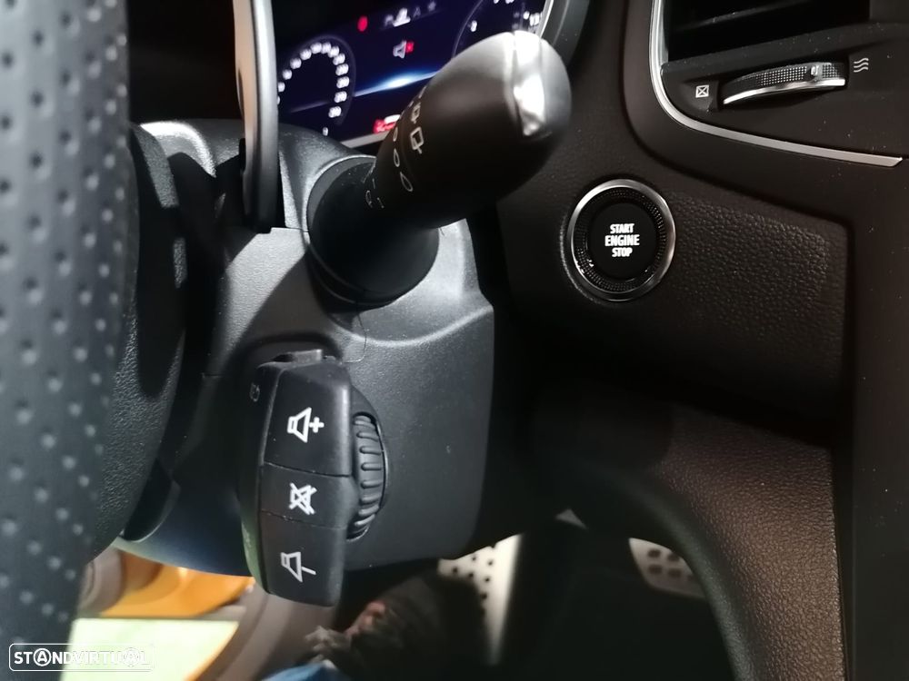 Renault Mégane TCe 300 GPF EDC R.S. Ultime - 13