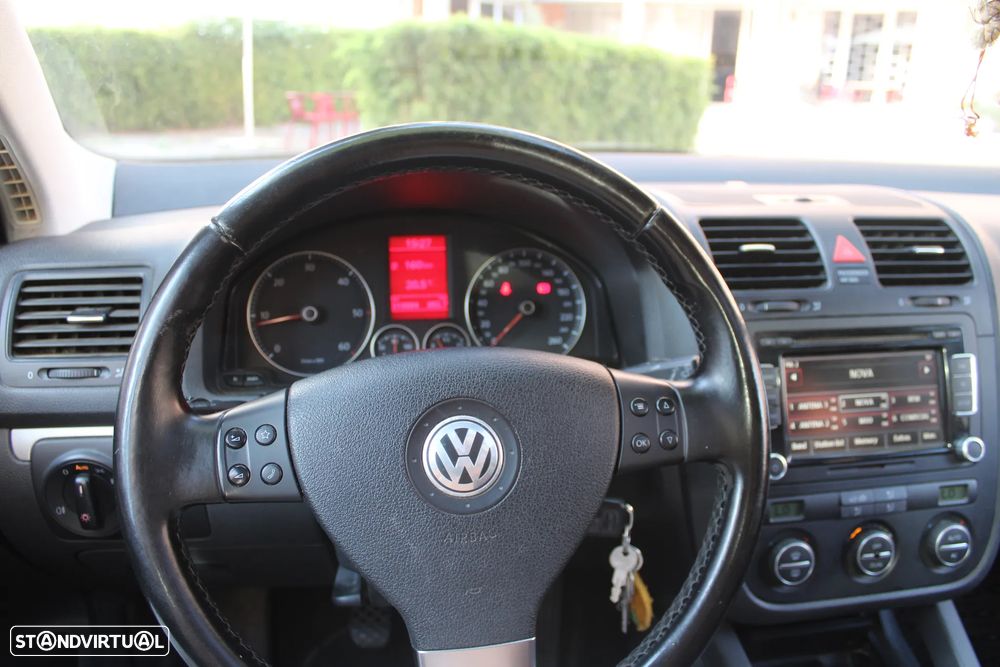 VW Golf 1.9 TDi BlueM. Confortline - 5