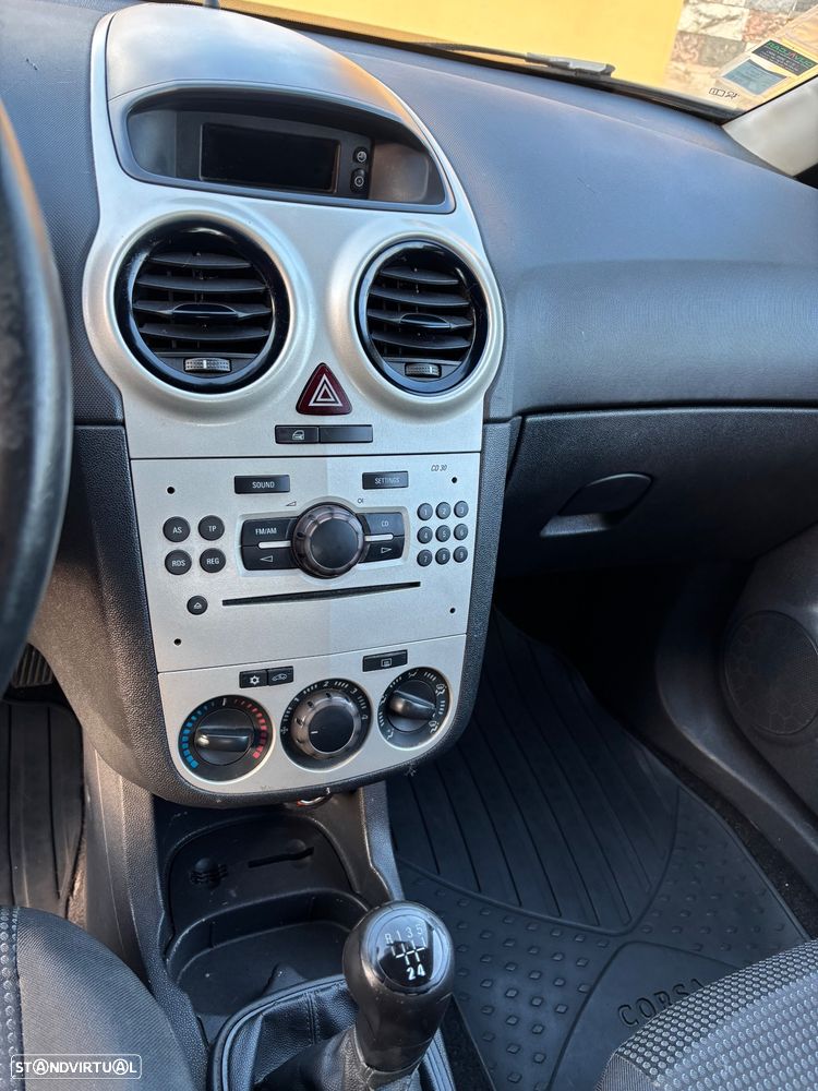 Opel Corsa 1.3 CDTi - 10