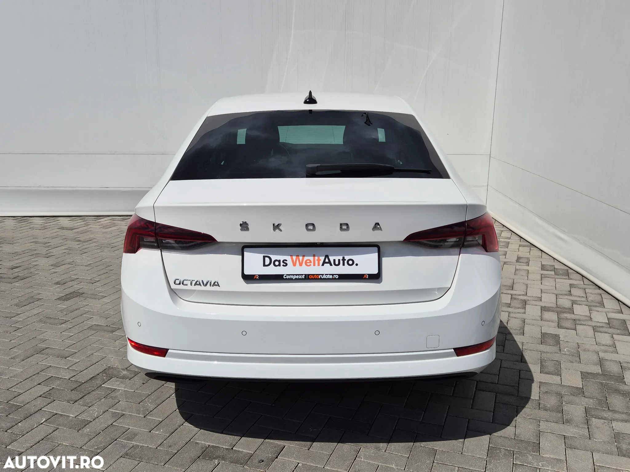 Skoda Octavia 2.0 TDI DSG Style - 4