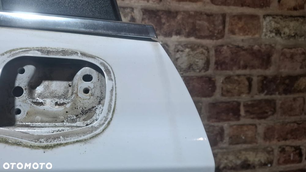 DRZWI PRZÓD PRAWE KOMPLETNE FORD KUGA MK1 08/12 KOD 58 - 7