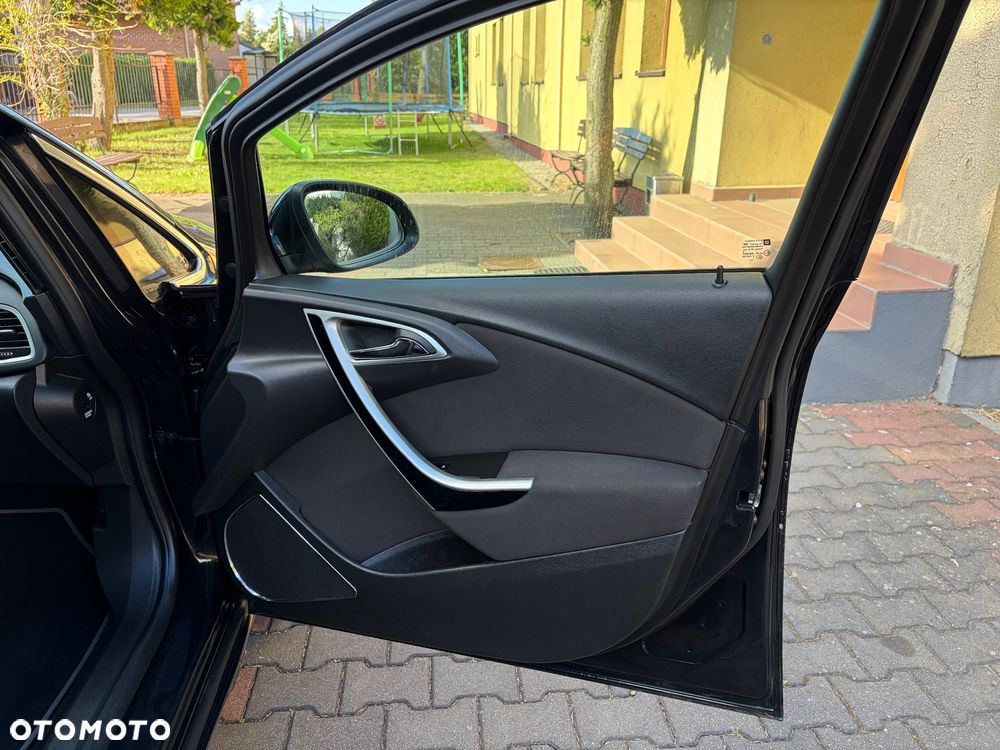 Opel Astra 1.4 Turbo - 28