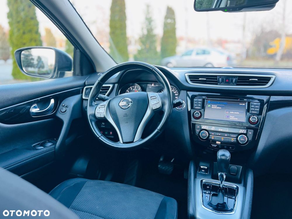 Nissan Qashqai 1.2 DIG-T Xtronic N-Connecta - 24