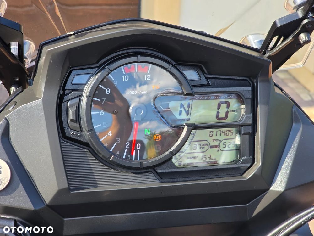 Suzuki DL - 14