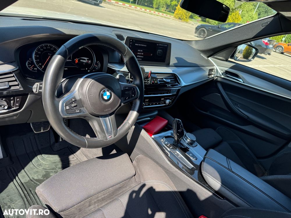 BMW Seria 5 520d Aut. M Sport Edition - 7