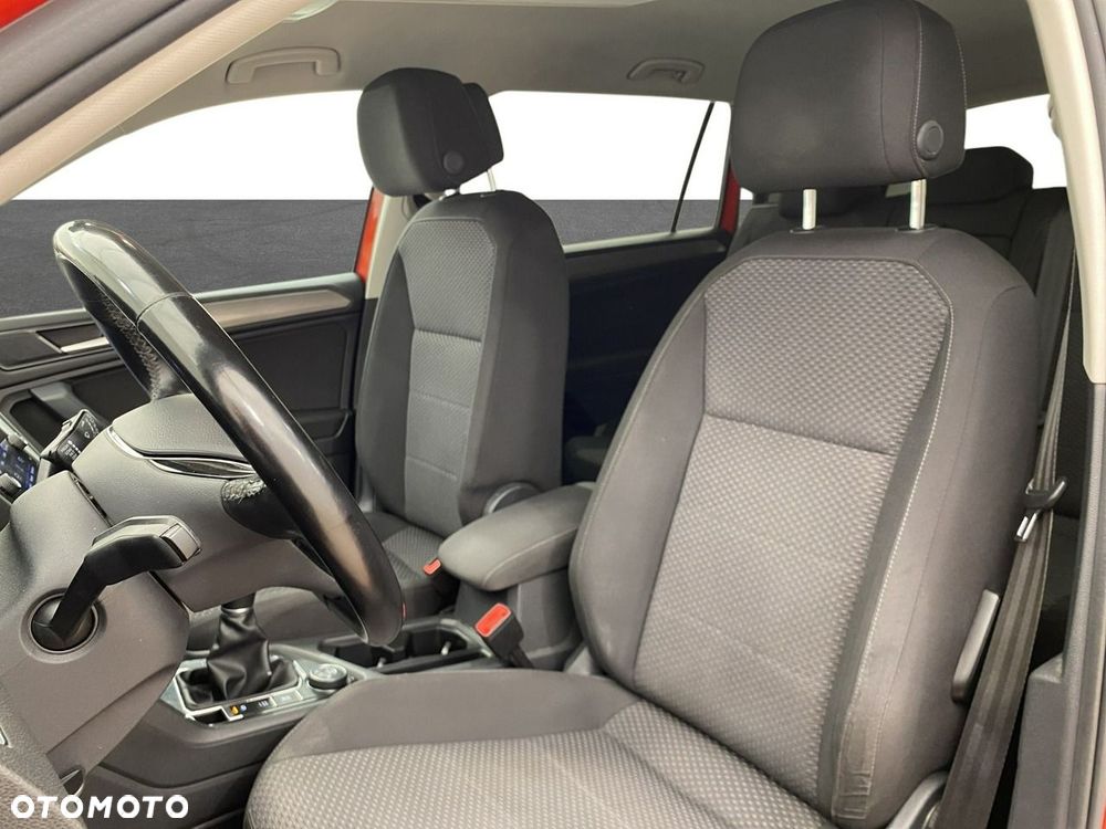 Volkswagen Tiguan Allspace - 17