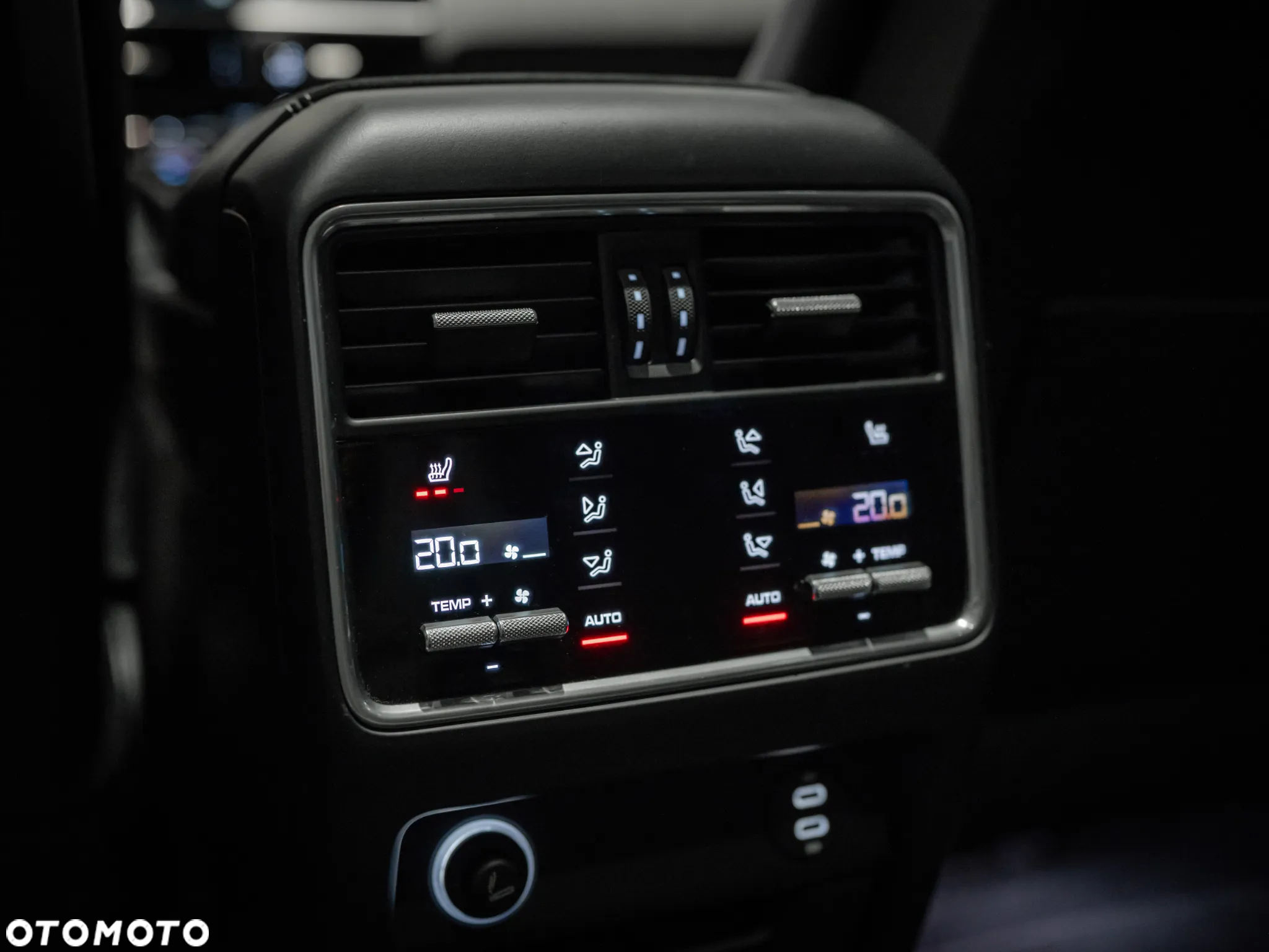 Porsche Cayenne GTS - 37