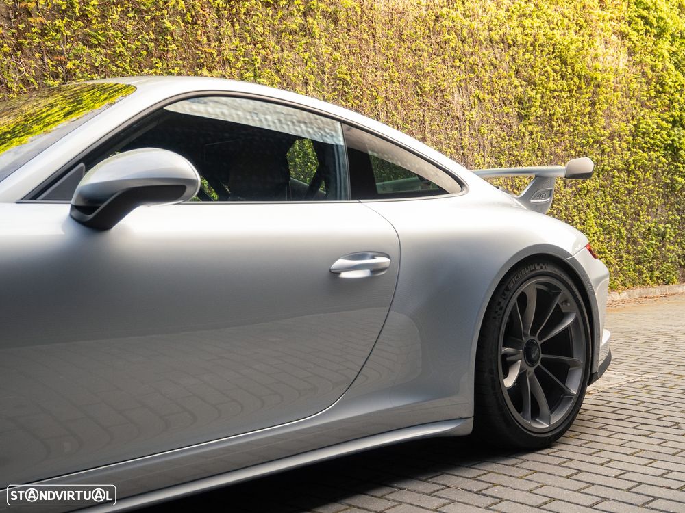 Porsche 911 (991) GT3 PDK - 12