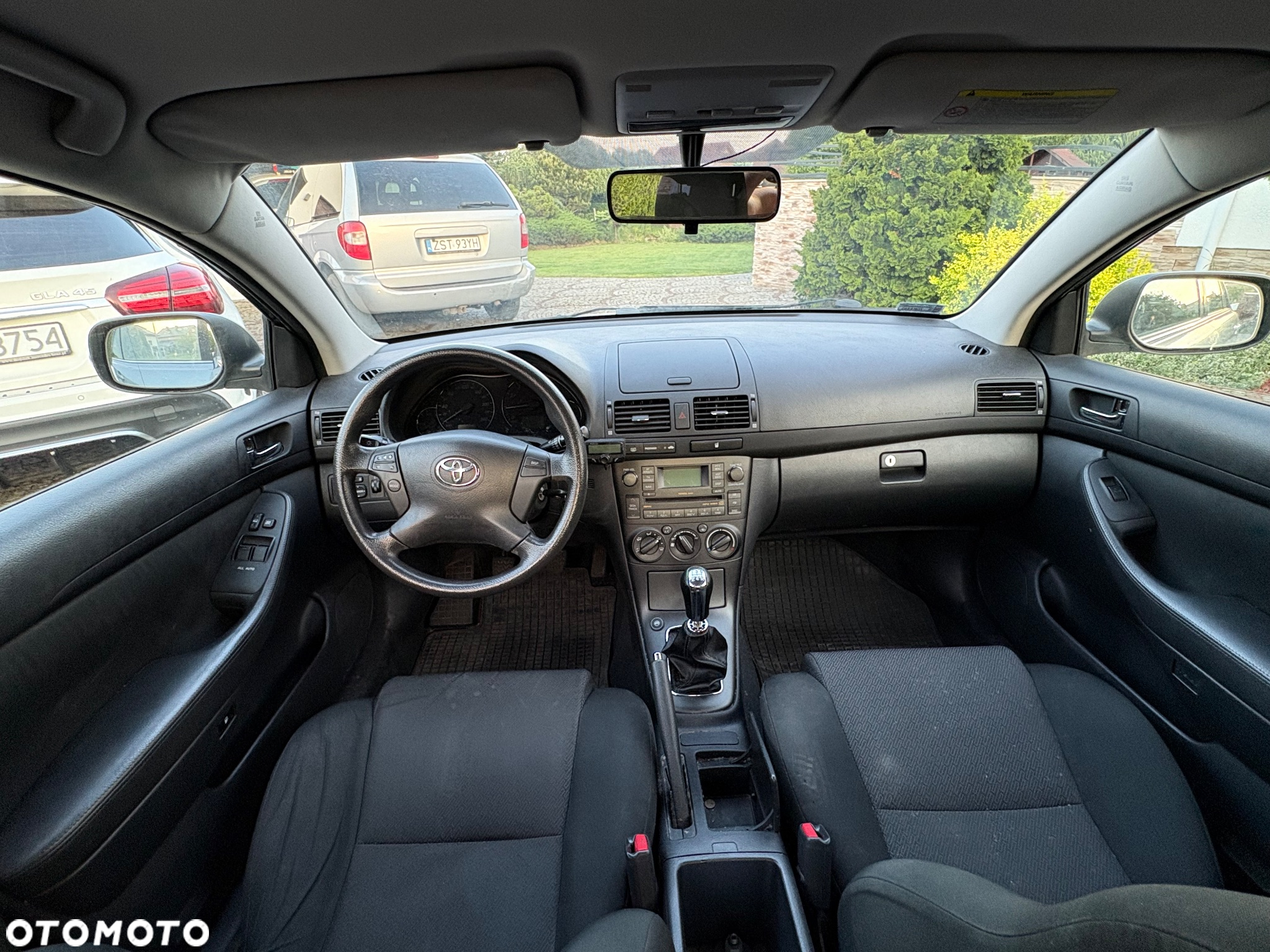 Toyota Avensis 1.8 VVT-i Luna - 12