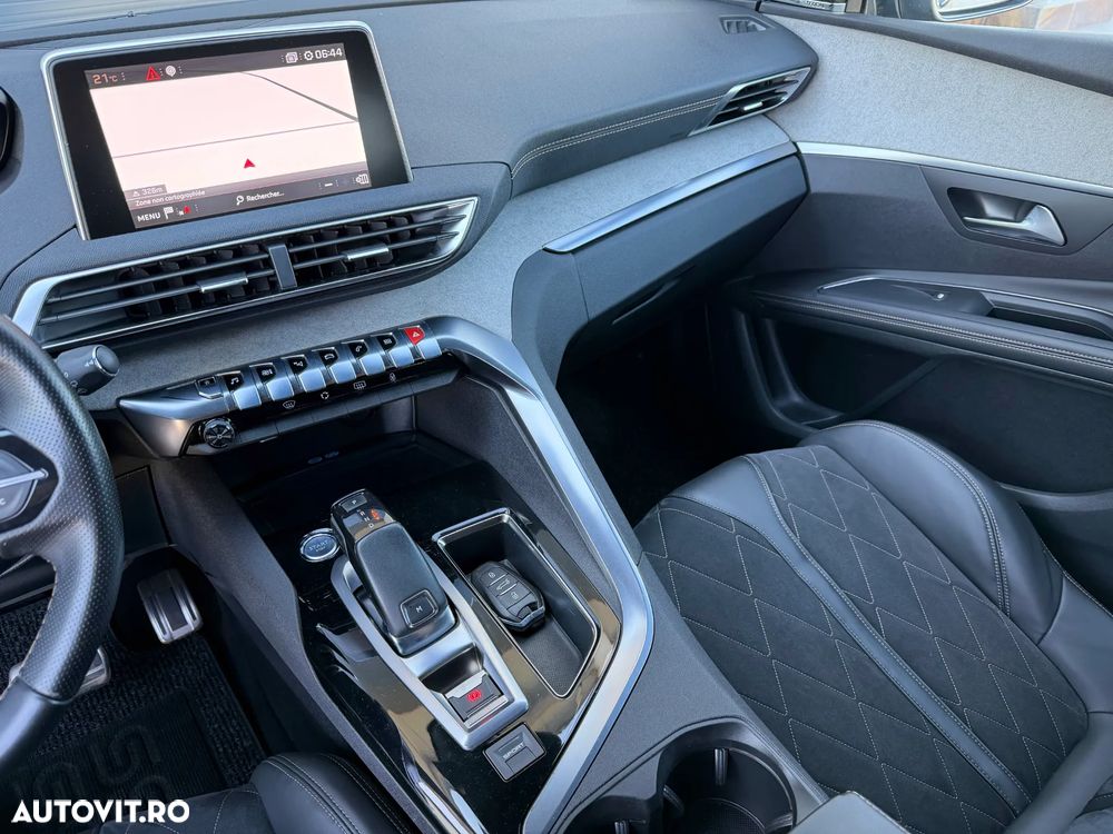 Peugeot 5008 2.0 BlueHDI s&s EAT8 GT - 20