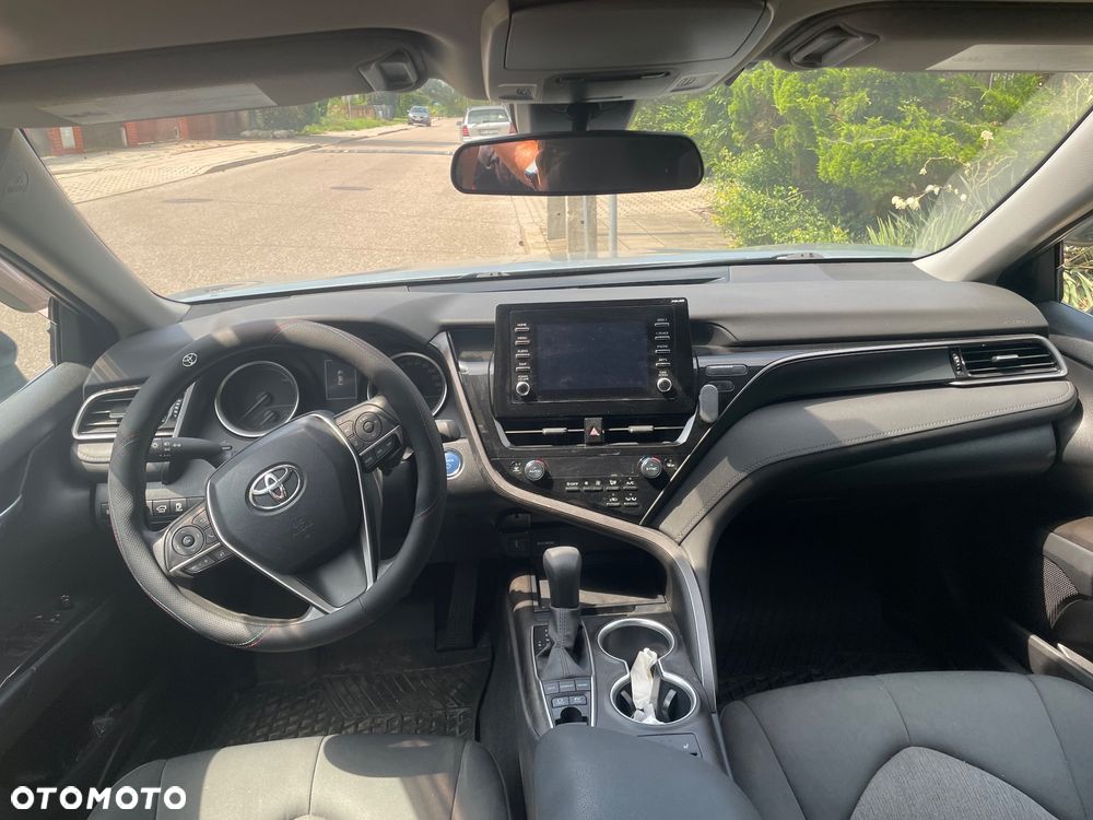 Toyota Camry 2.5 Hybrid Comfort CVT - 11