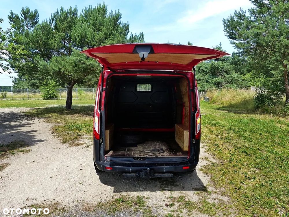 Ford TRANSIT CUSTOM - 12
